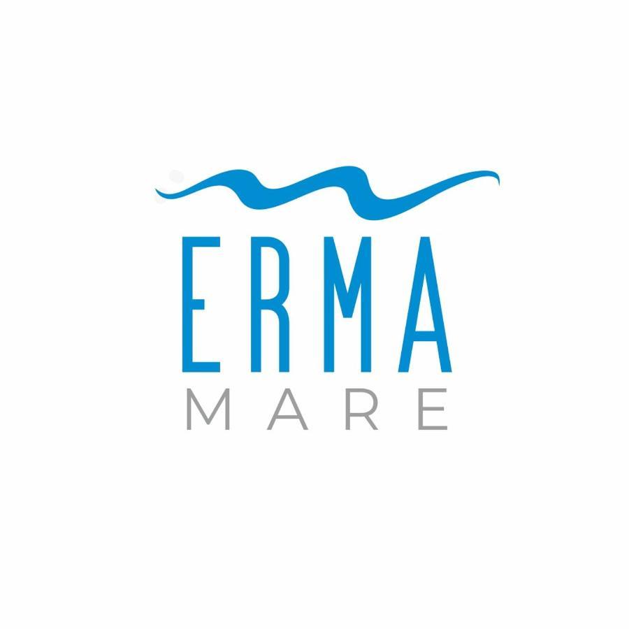 Erma-Mare Apartment Полиняно а Маре Екстериор снимка