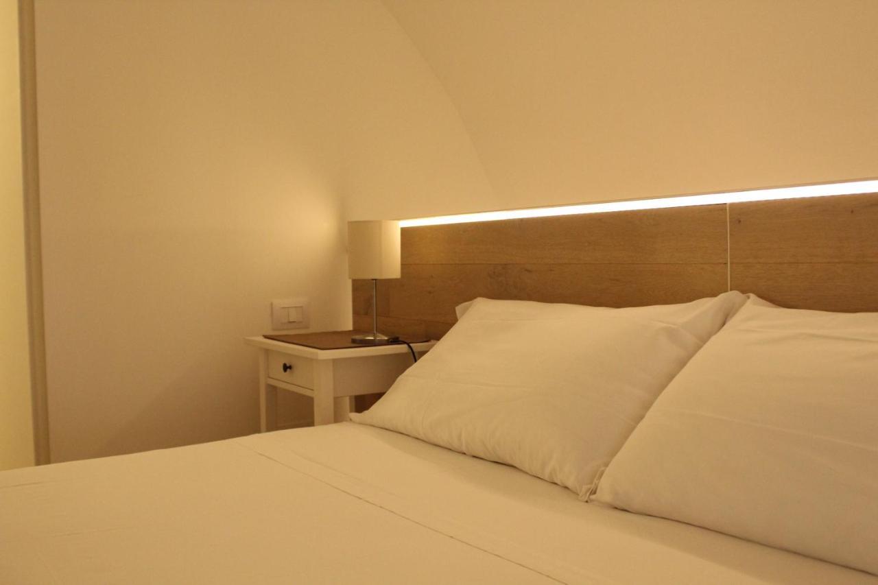 Erma-Mare Apartment Полиняно а Маре Екстериор снимка