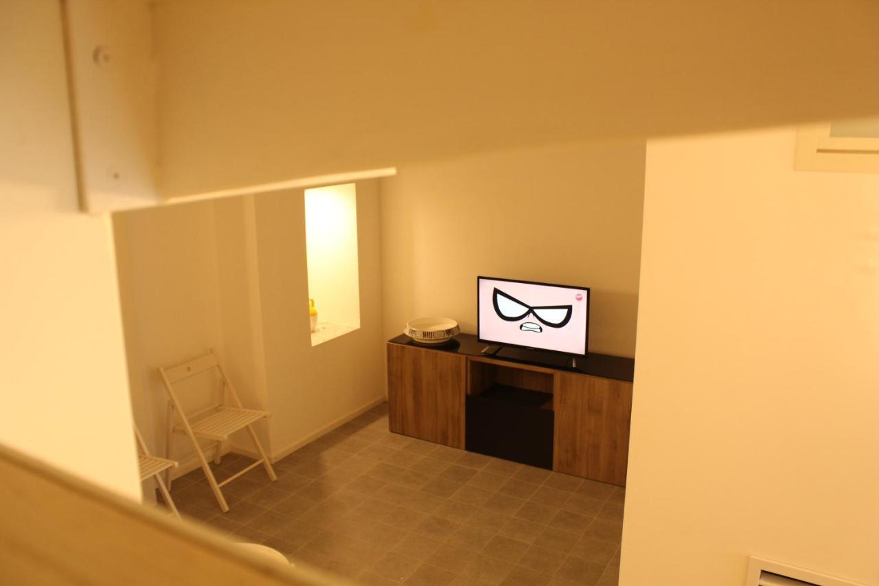 Erma-Mare Apartment Полиняно а Маре Екстериор снимка